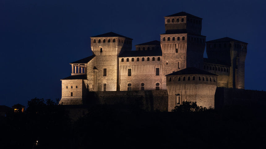 Castello illuminato di notte